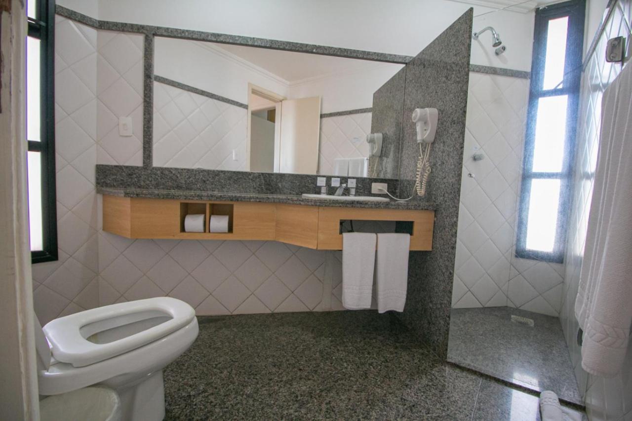 Flat Completo No Centro De Araxa - 901 Apartment Exterior photo